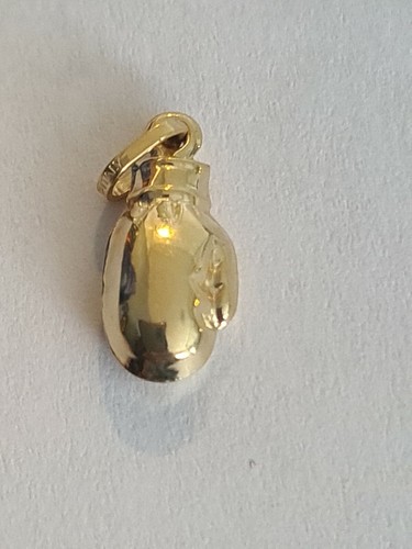 9ct yellow gold - gold, boxing
