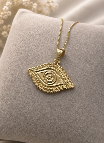 Solid 18ct evil - 18ct,