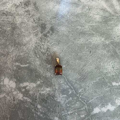 9ct gold pendant 375 solid - 9ct,