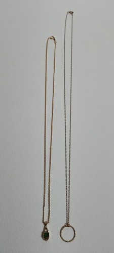 Hallmarked 14ct gold emerald