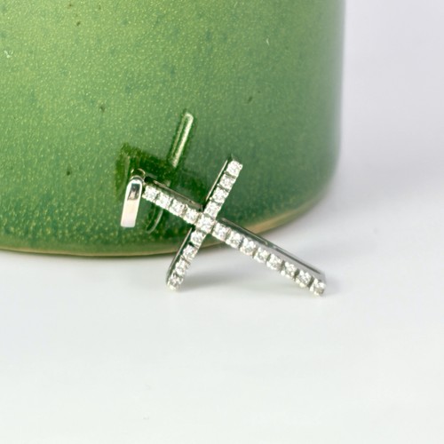 18ct fine diamond - fine,