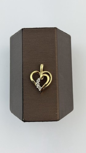 Diamond 9ct gold pendant - diamond,