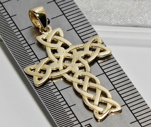 9ct gold celtic cross - gold,