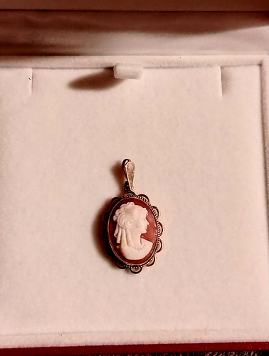 9ct gold hallmarked - 9ct,