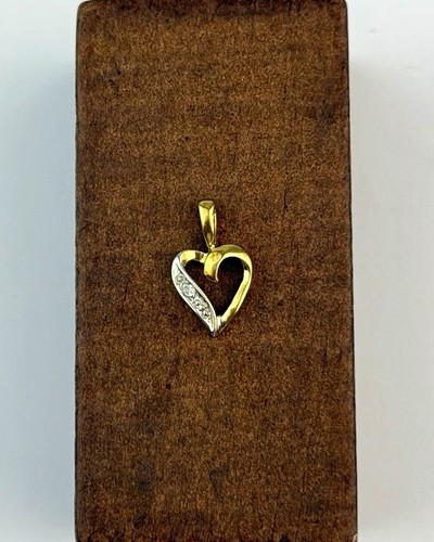 Diamond gold pendant - 9k,