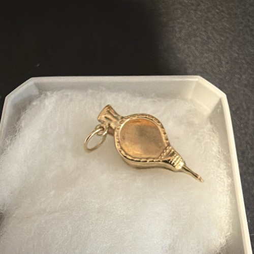 9ct yellow gold pendant charm - 9ct,