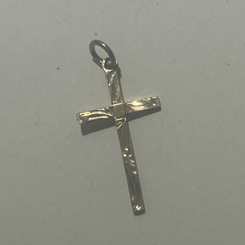 9ct gold cross pendant - gold,