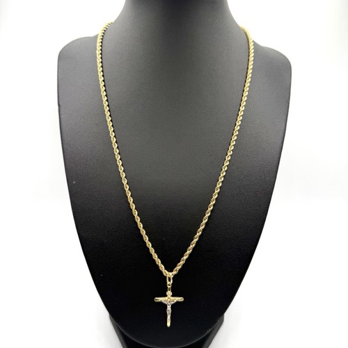 Stunning beautiful 18ct - stunning,