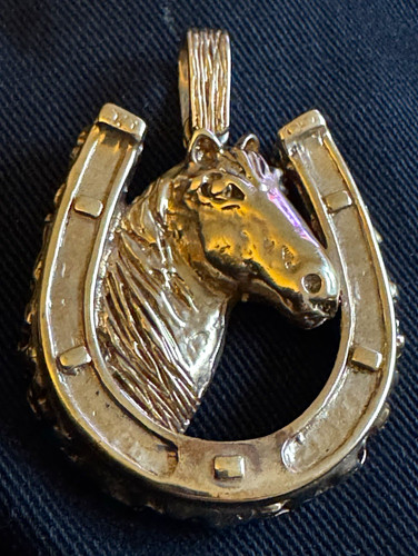 9ct yellow gold - yellow, very