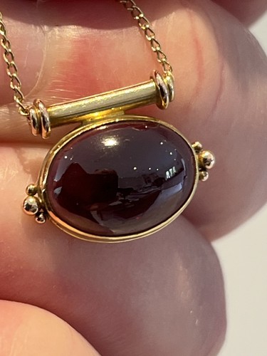Fine 18ct gold - 18ct, cabochon