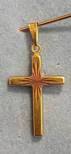 9ct gold 3cm cross pendant - 9ct,